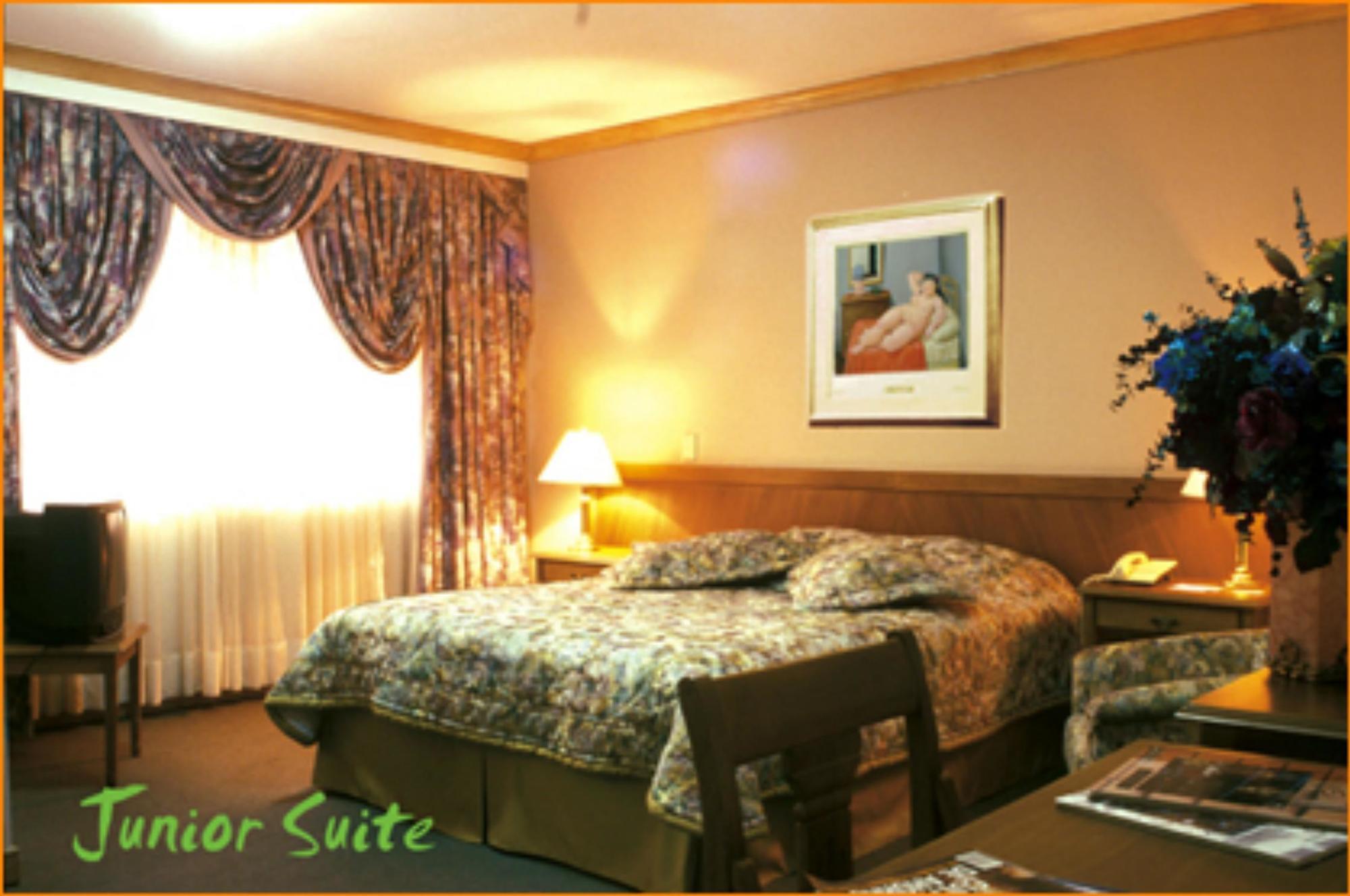 Ayenda 1235 Botero Hotel เมเดยิน ภายนอก รูปภาพ