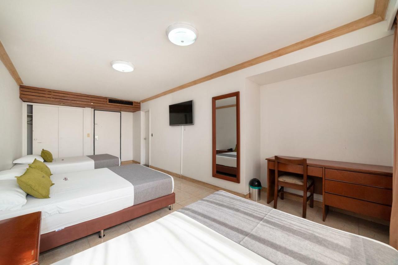 Ayenda 1235 Botero Hotel เมเดยิน ภายนอก รูปภาพ